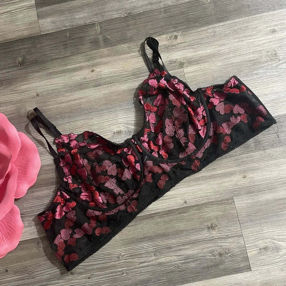 TORRID CURVE Sz 6/6X Black‎ & Pink Heart Embroidered Underwire Longline Bralette - Picture 3 of 10